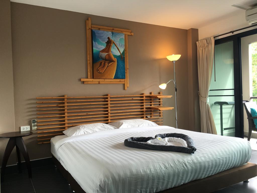 Baan Andaman Sea Surf Hotell Patong Exteriör bild