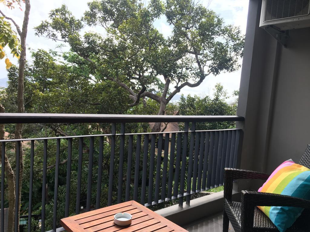 Baan Andaman Sea Surf Hotell Patong Exteriör bild