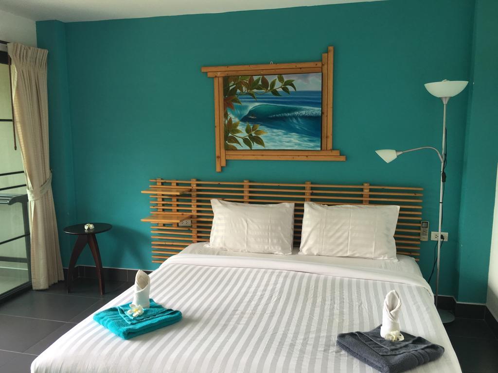Baan Andaman Sea Surf Hotell Patong Exteriör bild