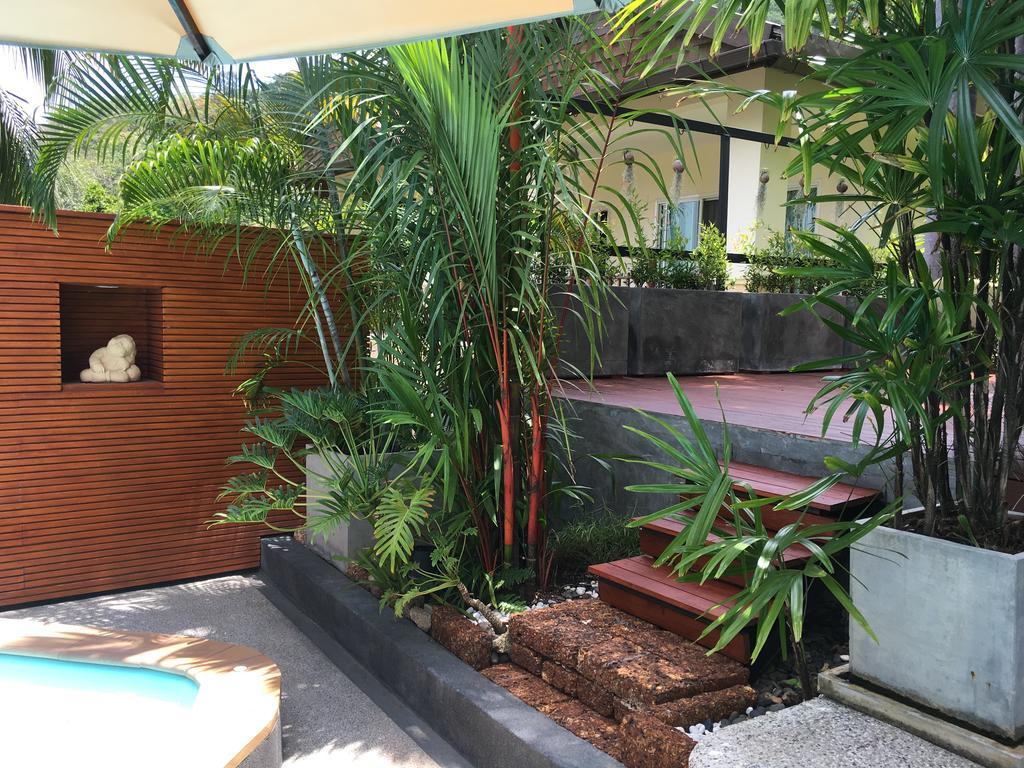Baan Andaman Sea Surf Hotell Patong Exteriör bild