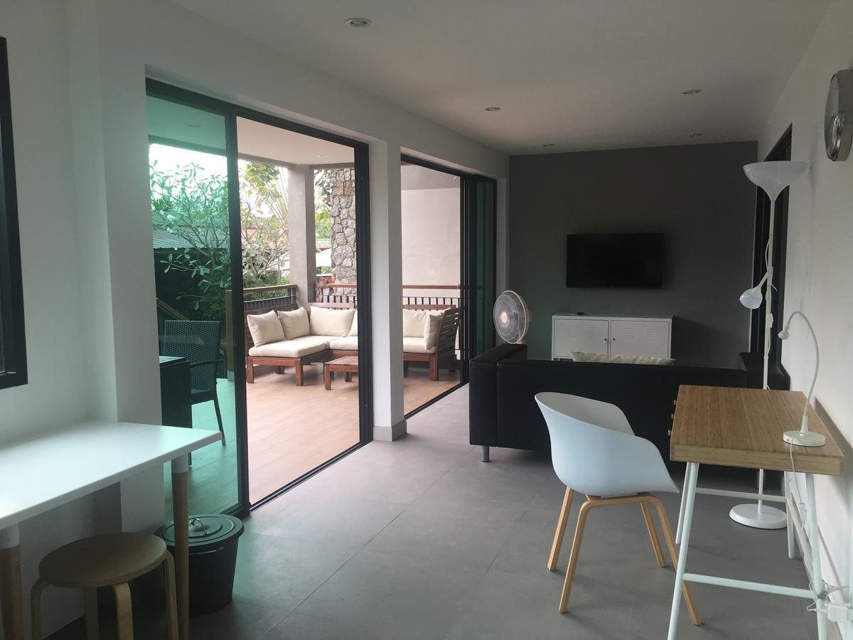 Baan Andaman Sea Surf Hotell Patong Exteriör bild