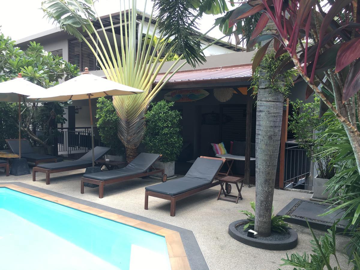 Baan Andaman Sea Surf Hotell Patong Exteriör bild